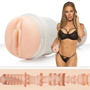 Umělá vagina pornoherečka Nicole Aniston Fleshlight